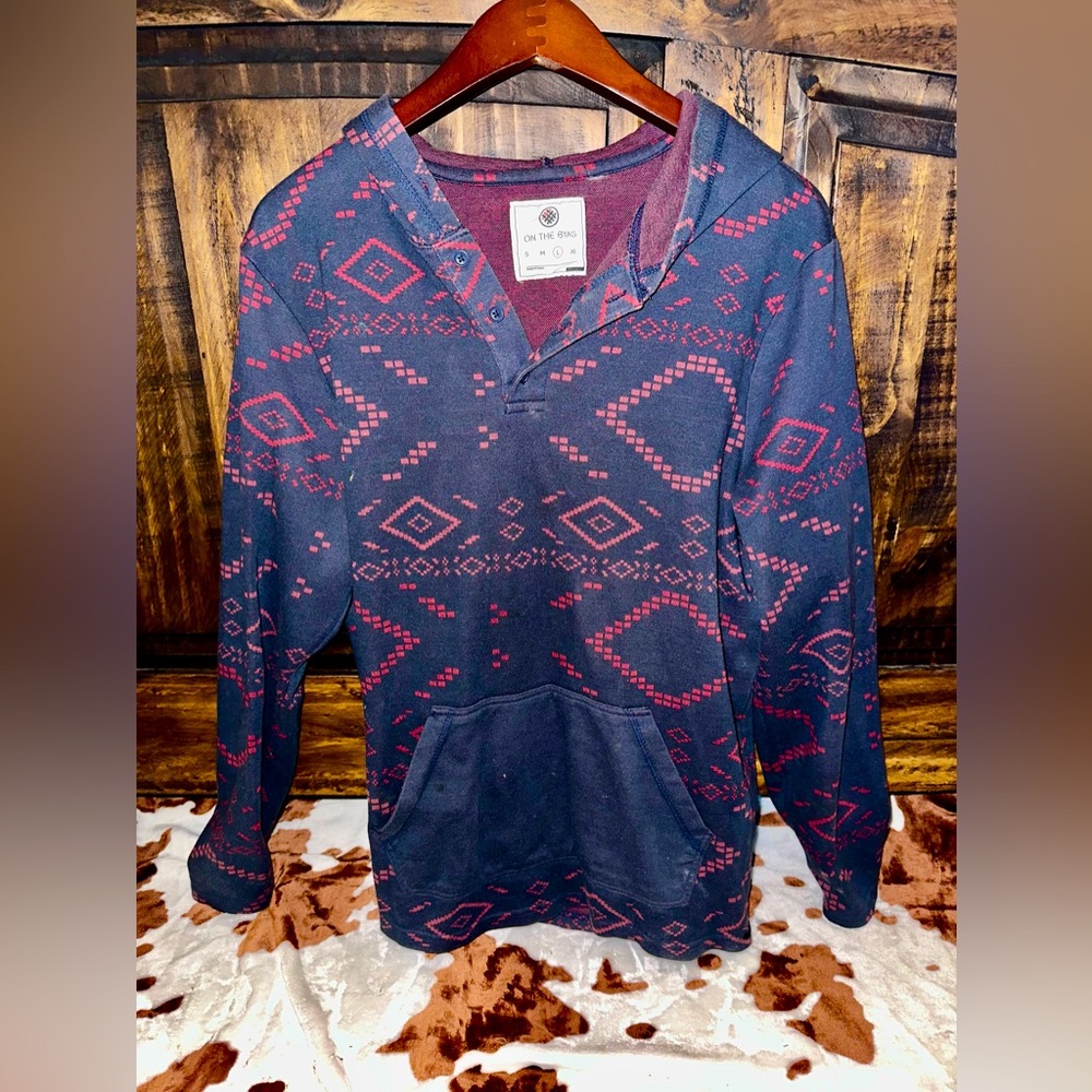 Men’s Aztec print lightweight hoodie